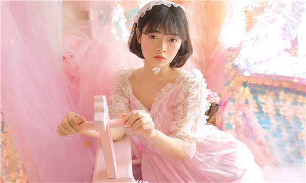 安化供卵试管代怀生子多少钱？这一直是很多不孕不育家庭关注的话题。在中国，不孕不育的发生率越来越高，根据《中国不孕不育现状调研报告》显示，育龄夫妇的不孕不育率从20年前的3%增长至现在的12.5%-18.2%，患者人数高达6000万以上。在这样的背景下，许多家庭通过供卵试管来实现自己的生育梦想。那么，供卵试管代怀生子的费用到底是多少呢？